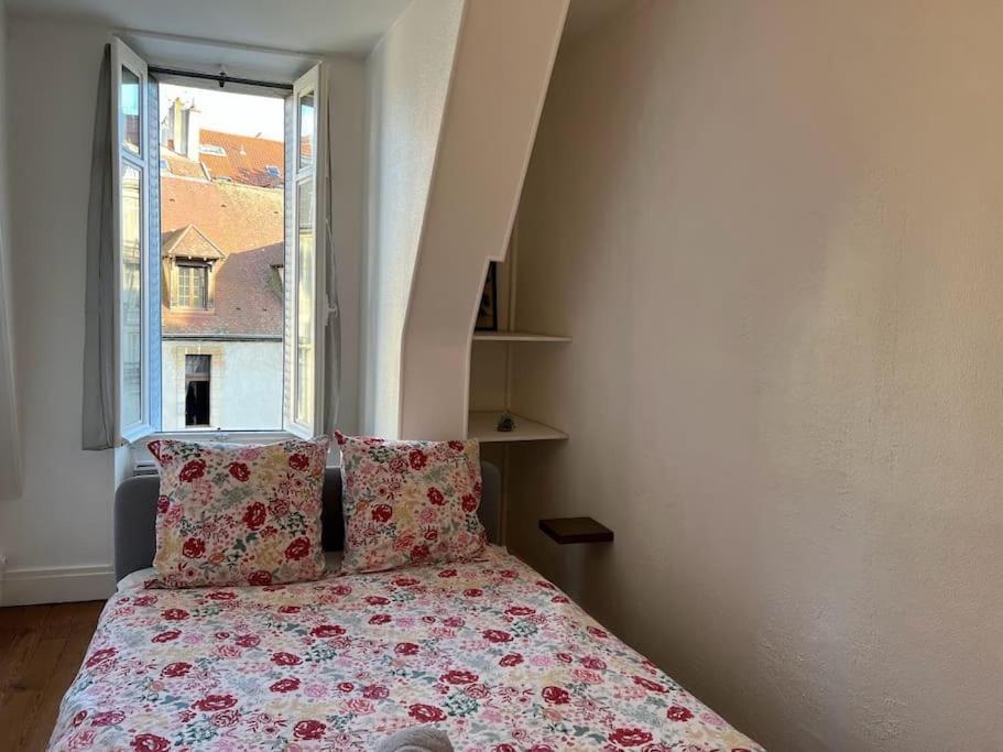 Ferienwohnung Le Comte Est Bon, Quartier Antiquaires Dijon Exterior foto